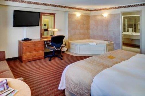 Lakeview Inns & Suites - Брандън Стая снимка